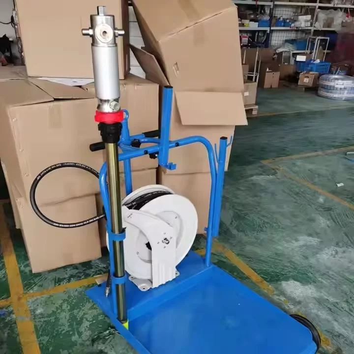 Cart Kit with 50:1 Pneumatic pump and hose reel